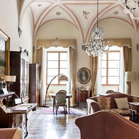 Bed and Breakfast Residenza D'Epoca Palazzo Borghesi Сієна Екстер'єр фото